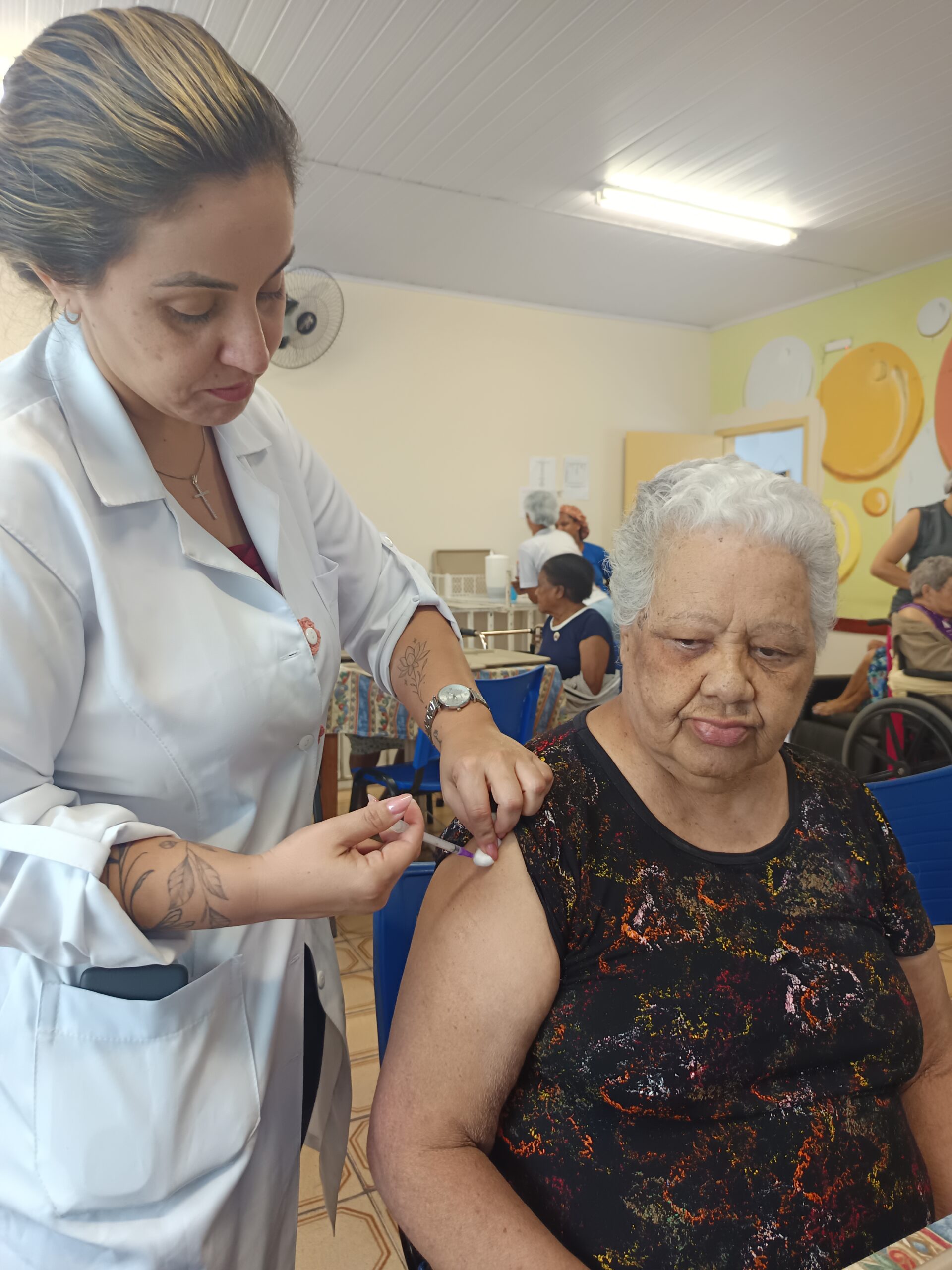 Lar dos Velhinhos participa da Campanha Nacional de Vacinação contra a Gripe